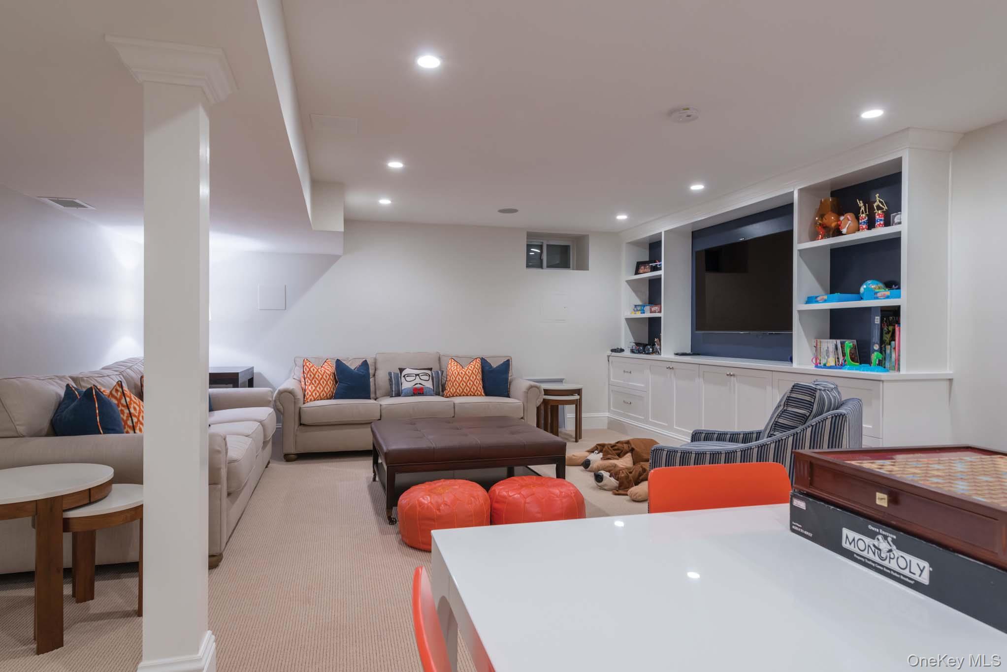 20 Mill Farm Lane, Water Mill, NY 11976