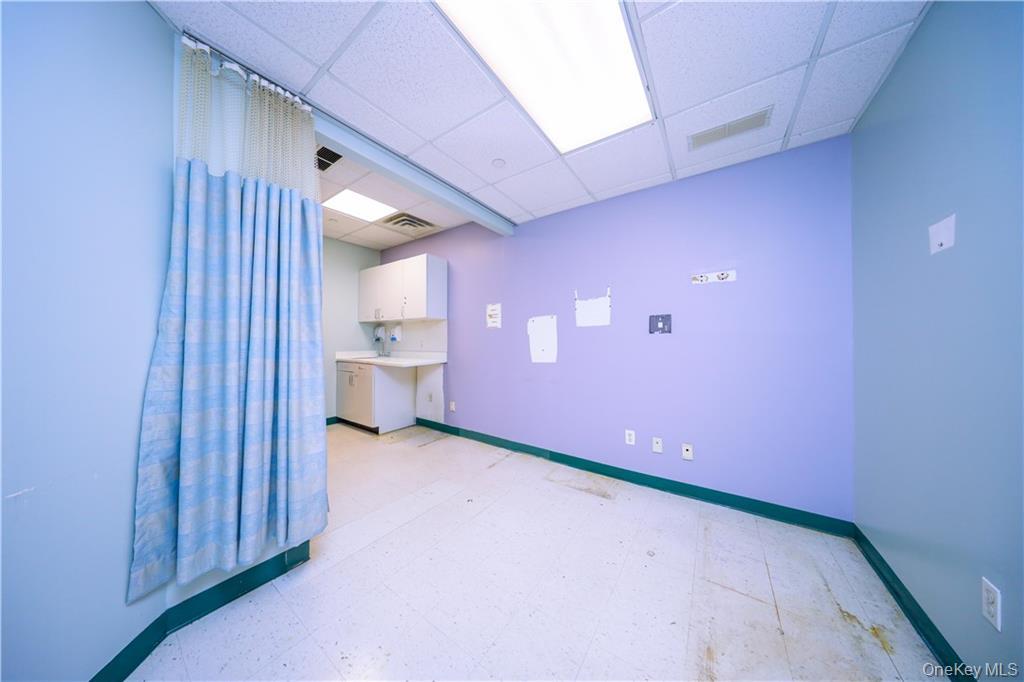 8710 5th Avenue, Brooklyn, NY 11209