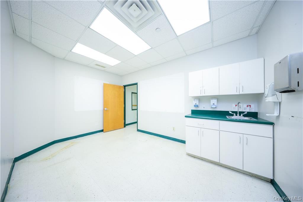 8710 5th Avenue, Brooklyn, NY 11209