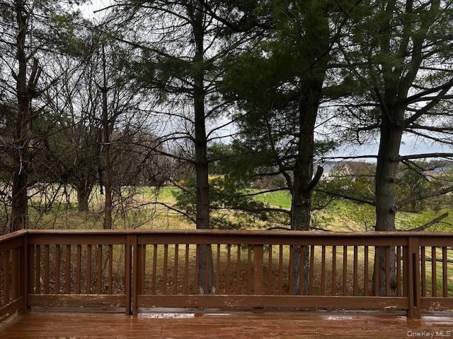 105 Gold Road, Poughquag, NY 12570