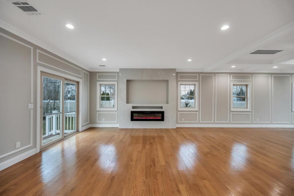 23 Grouse Lane, Levittown, NY 11756