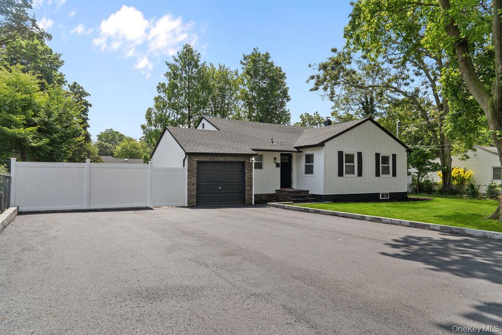 147 Juniper Avenue, Smithtown, NY 11787
