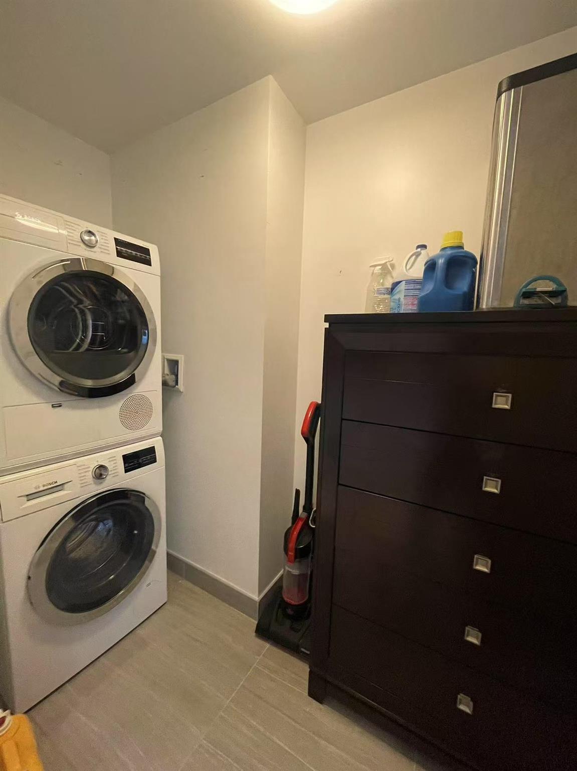 13835 39th Avenue # 17M, Flushing, NY 11354