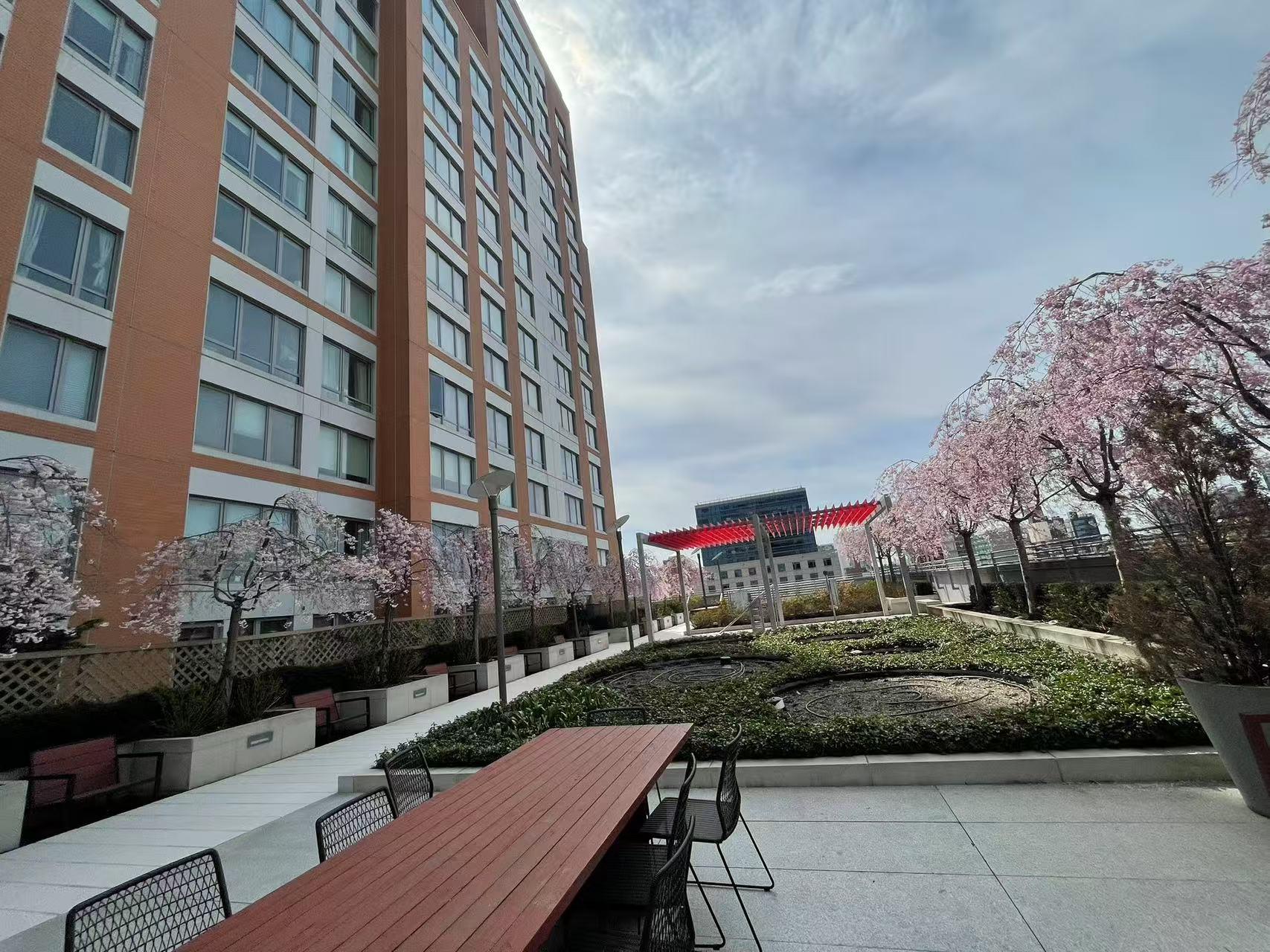 13835 39th Avenue # 17M, Flushing, NY 11354