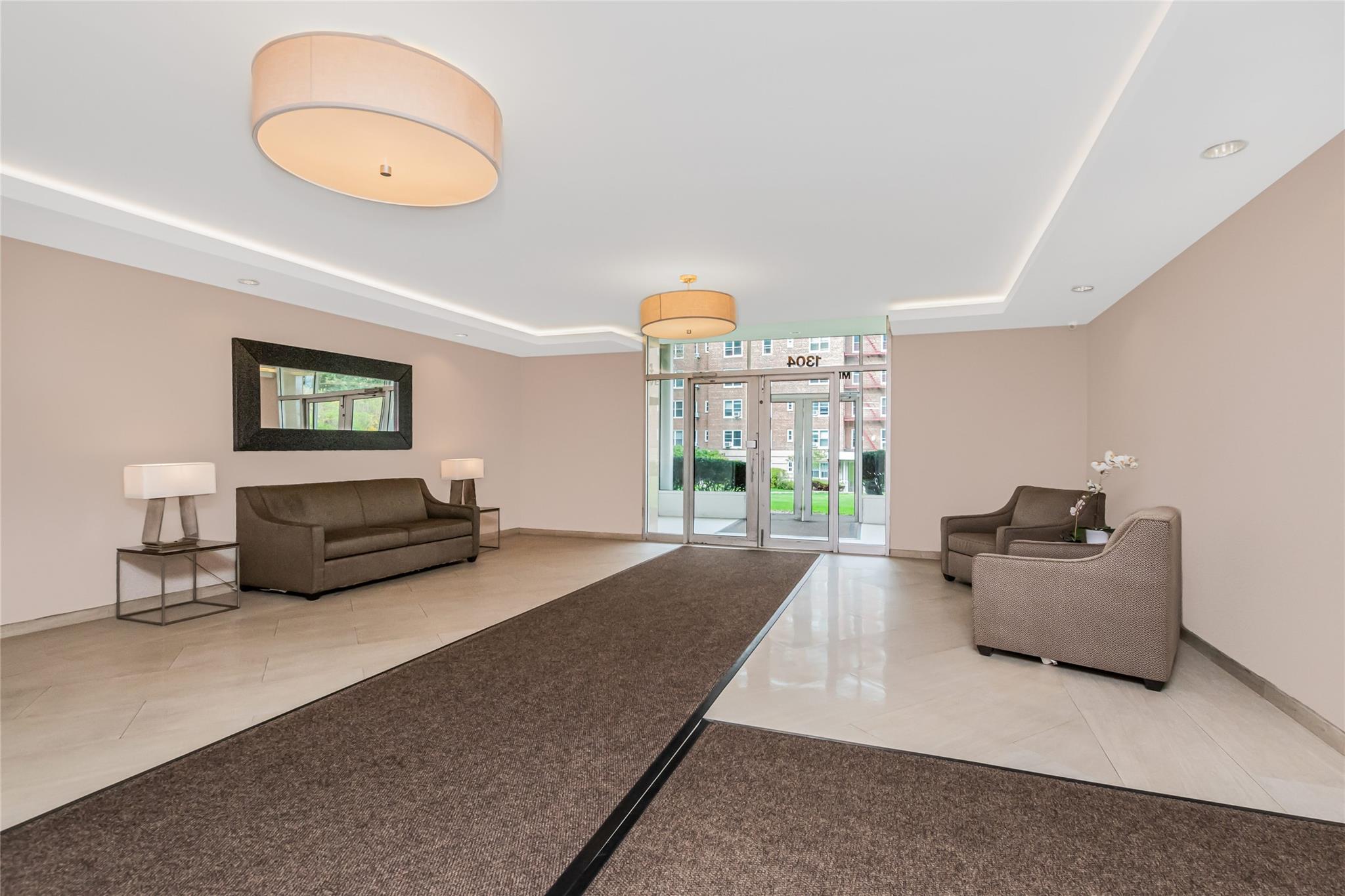 1304 Midland Avenue # C35, Yonkers, NY 10704