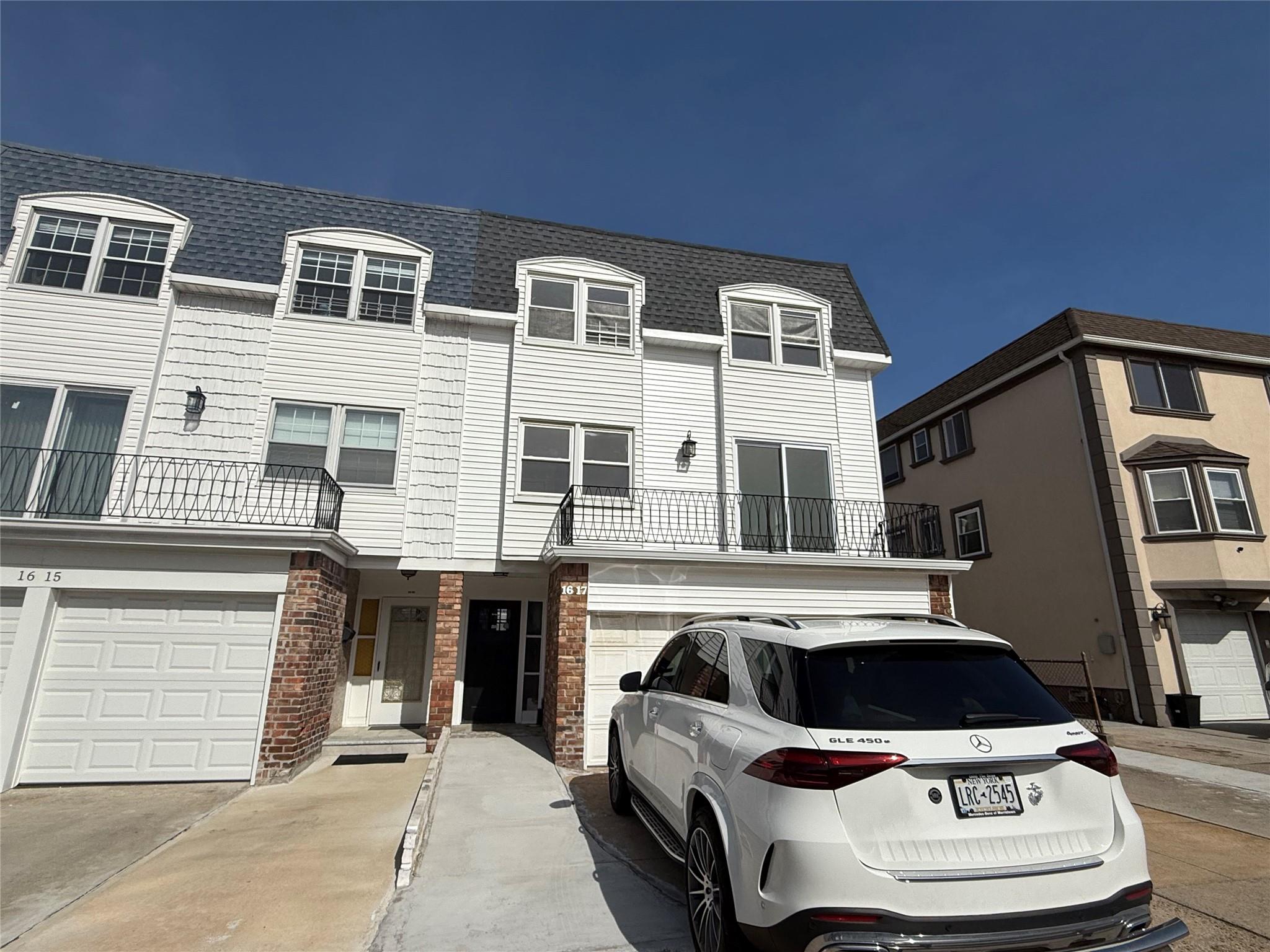 16-17 Bell Boulevard, Bayside, NY 11360