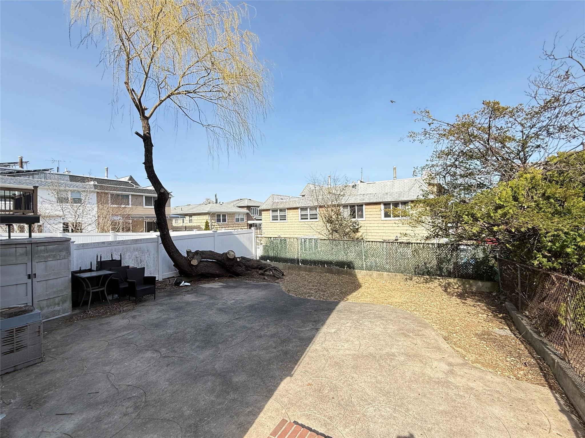 16-17 Bell Boulevard, Bayside, NY 11360