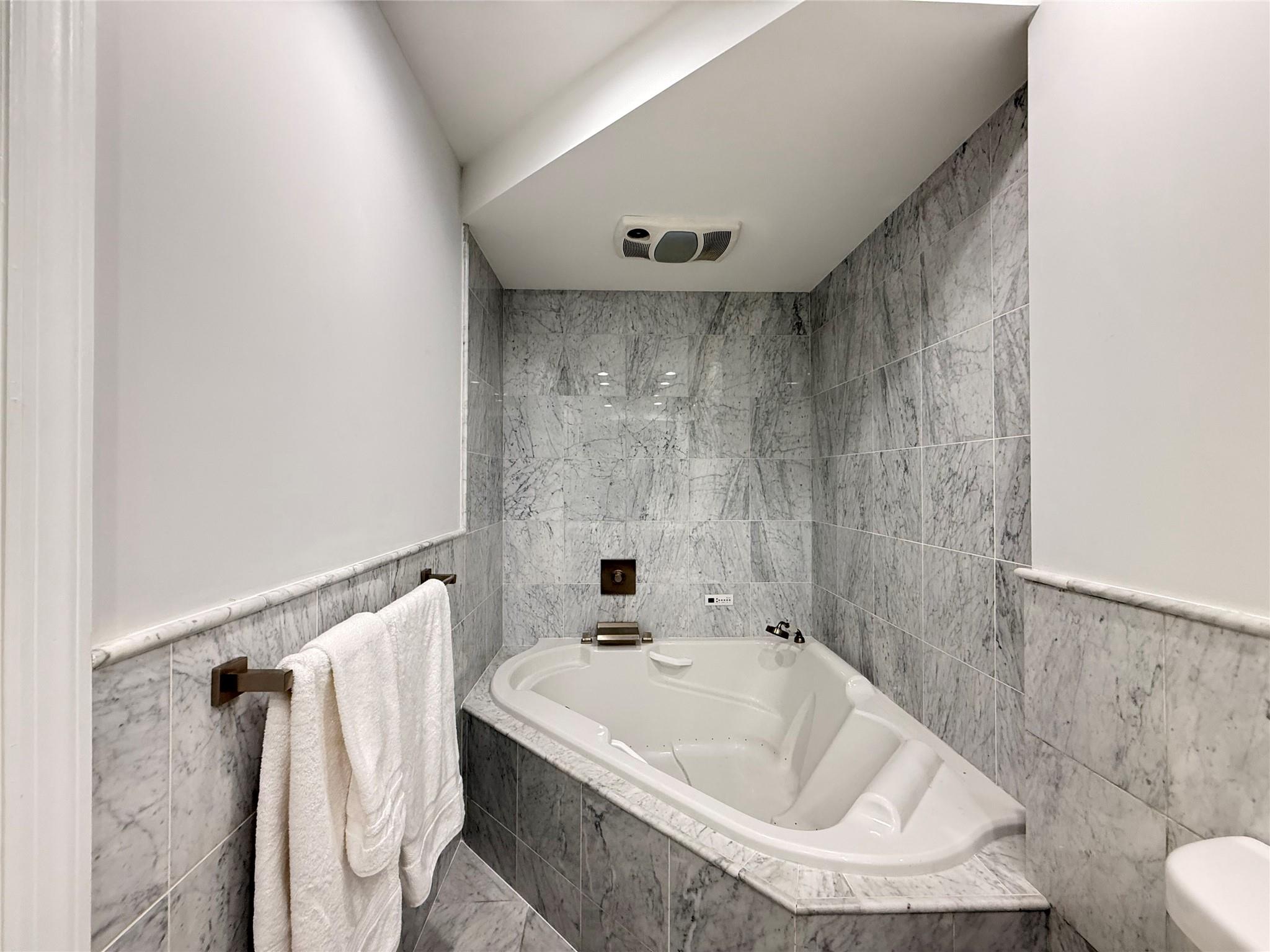 16-17 Bell Boulevard, Bayside, NY 11360