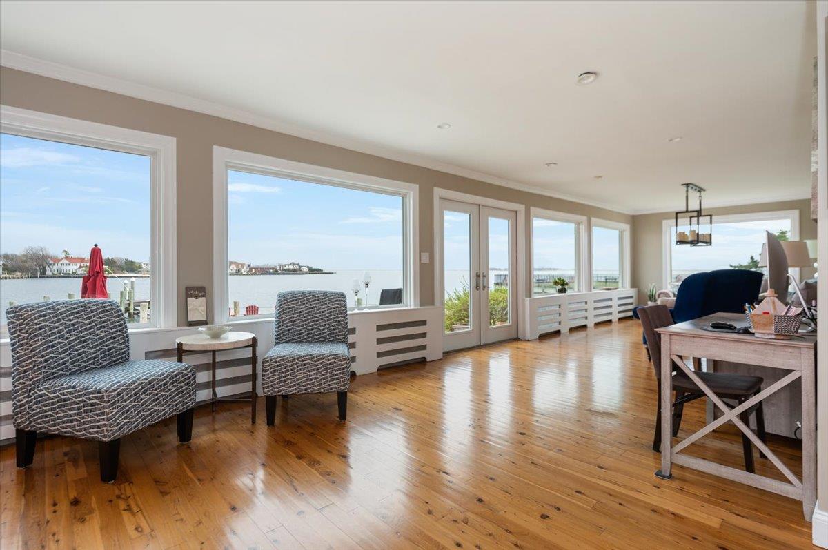 110 Clocks Blvd., Massapequa, NY 11758
