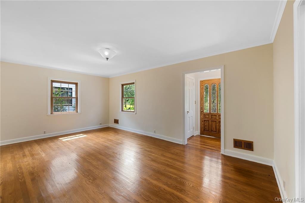 78 Oak Lane, Pelham, NY 10803