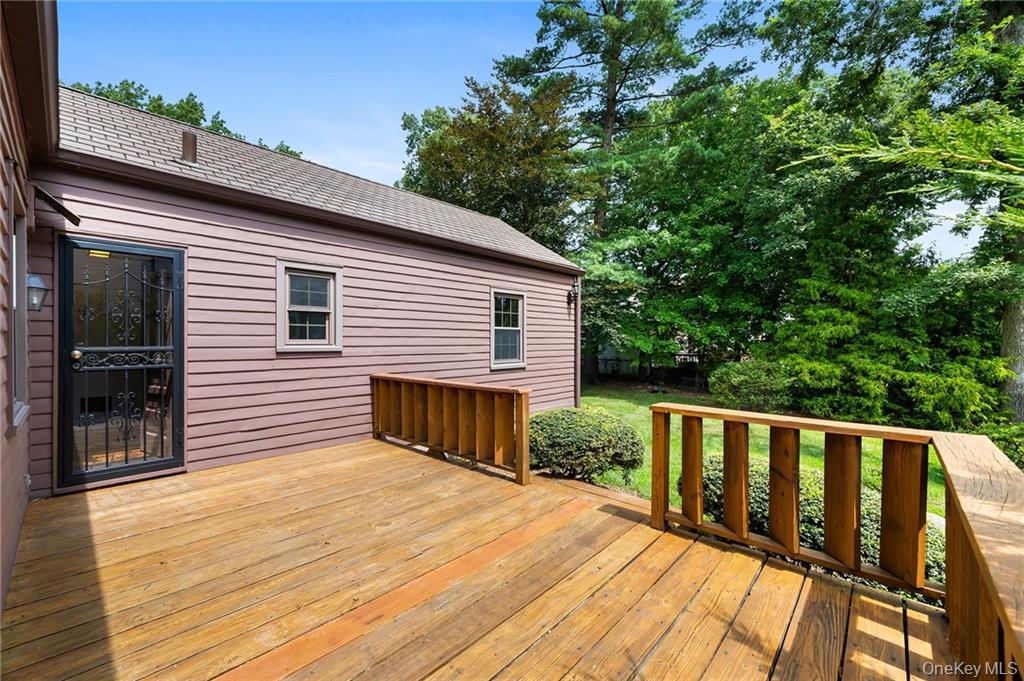 78 Oak Lane, Pelham, NY 10803