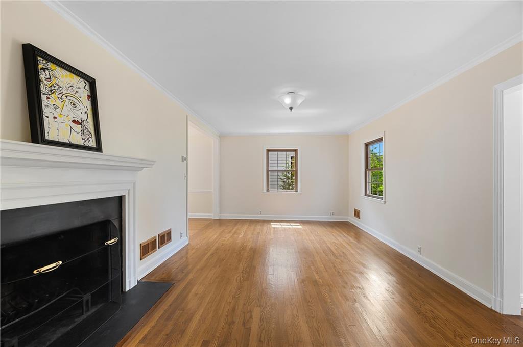 78 Oak Lane, Pelham, NY 10803