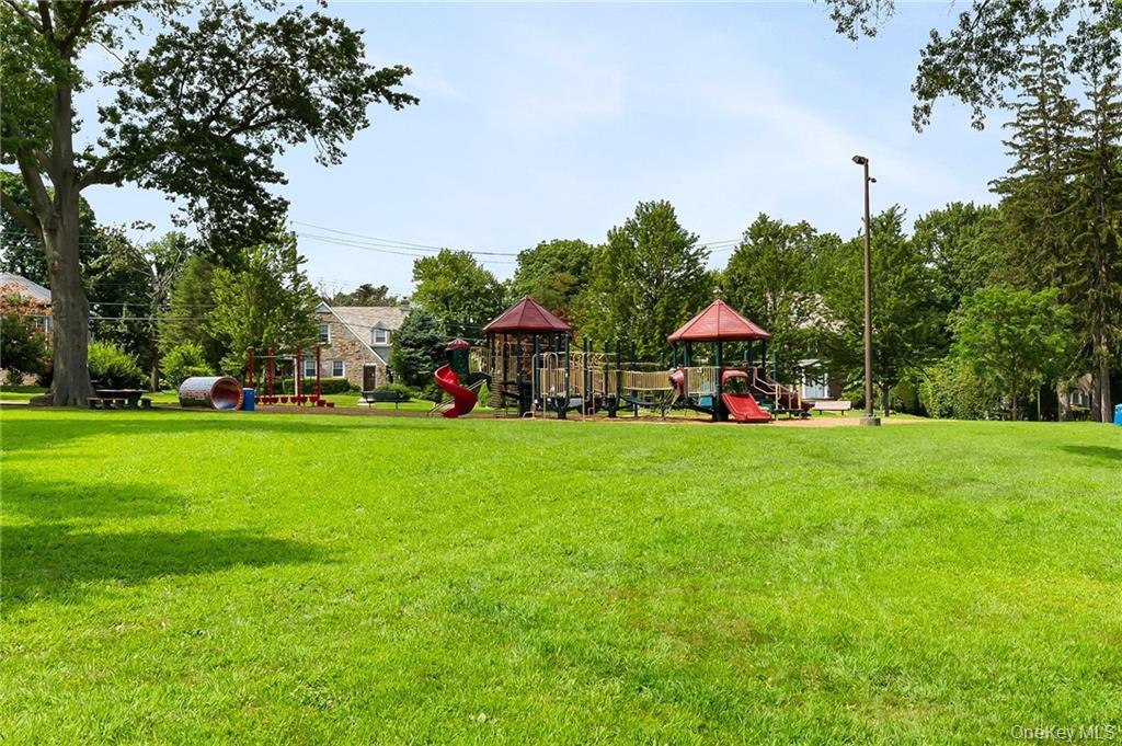 78 Oak Lane, Pelham, NY 10803