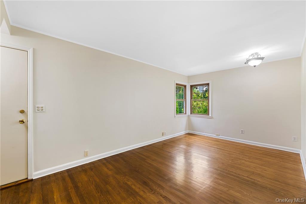 78 Oak Lane, Pelham, NY 10803