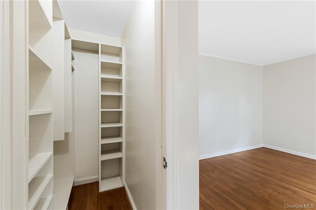 78 Oak Lane, Pelham, NY 10803