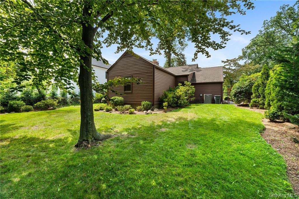 78 Oak Lane, Pelham, NY 10803