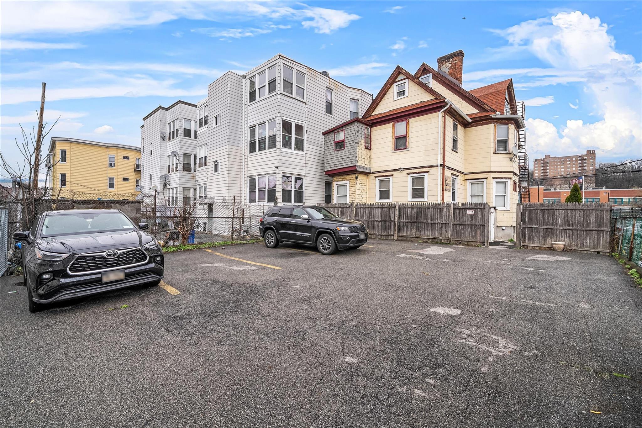 43 Cedar Place, Yonkers, NY 10705