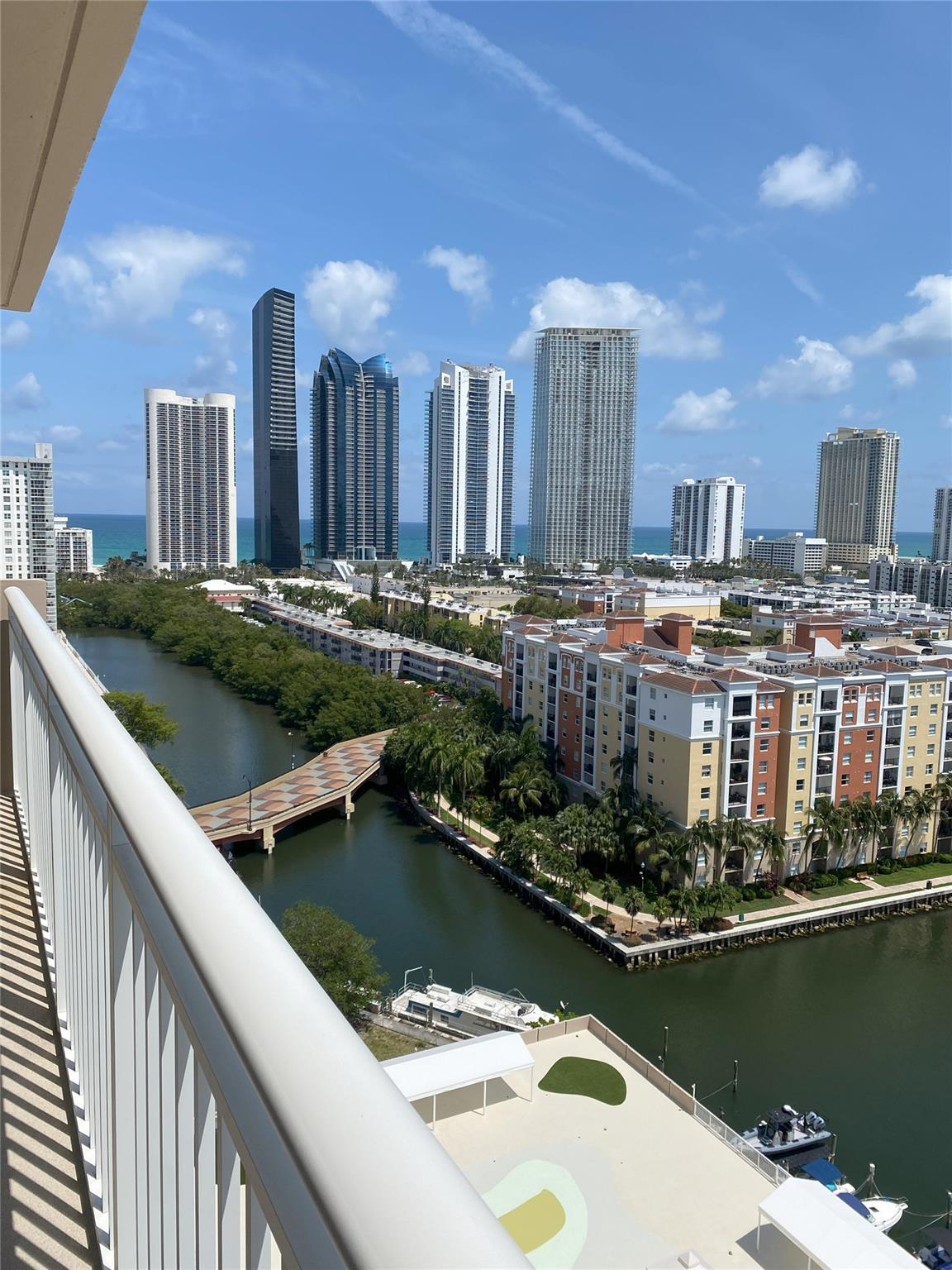 250 174th St. # 1820, Other, FL 33160