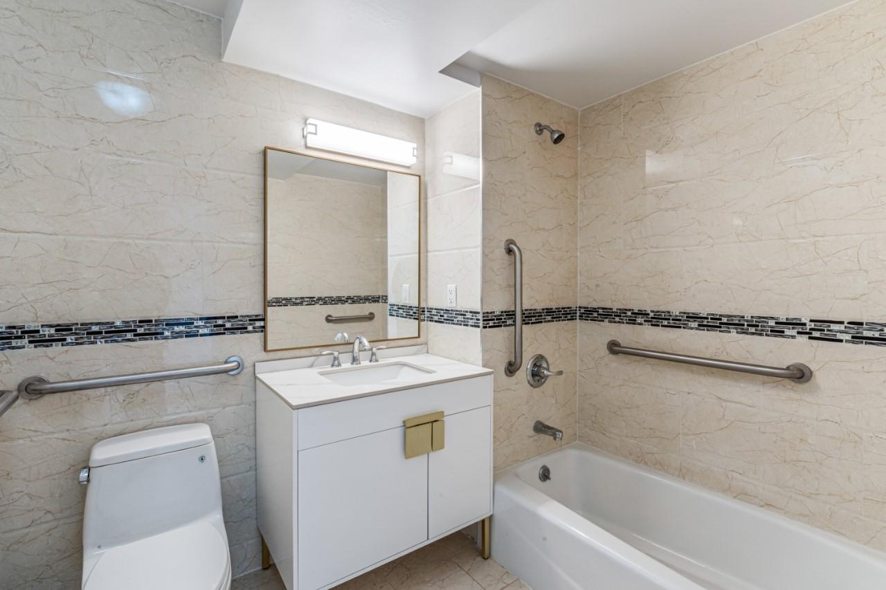 136-21 Latimer Place # 4H, Flushing, NY 11354