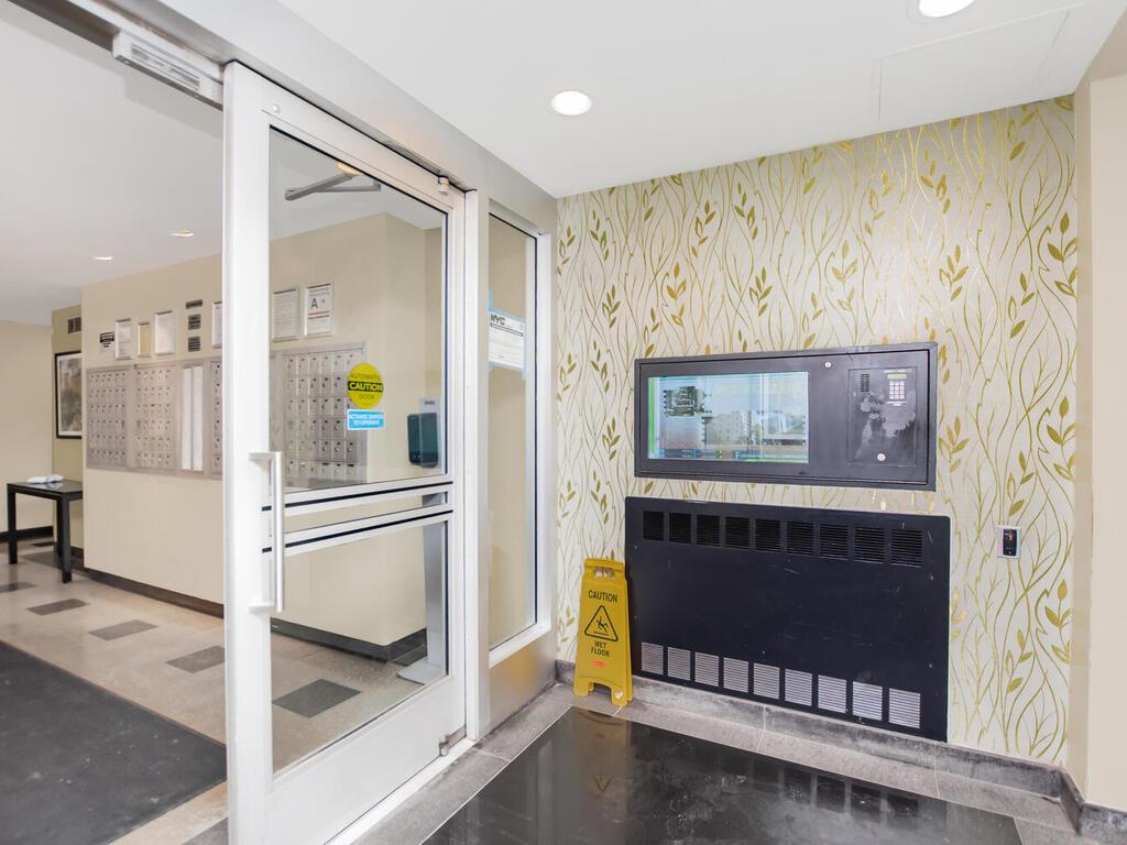 4 Fordham Hill Oval # 8D, Bronx, NY 10468