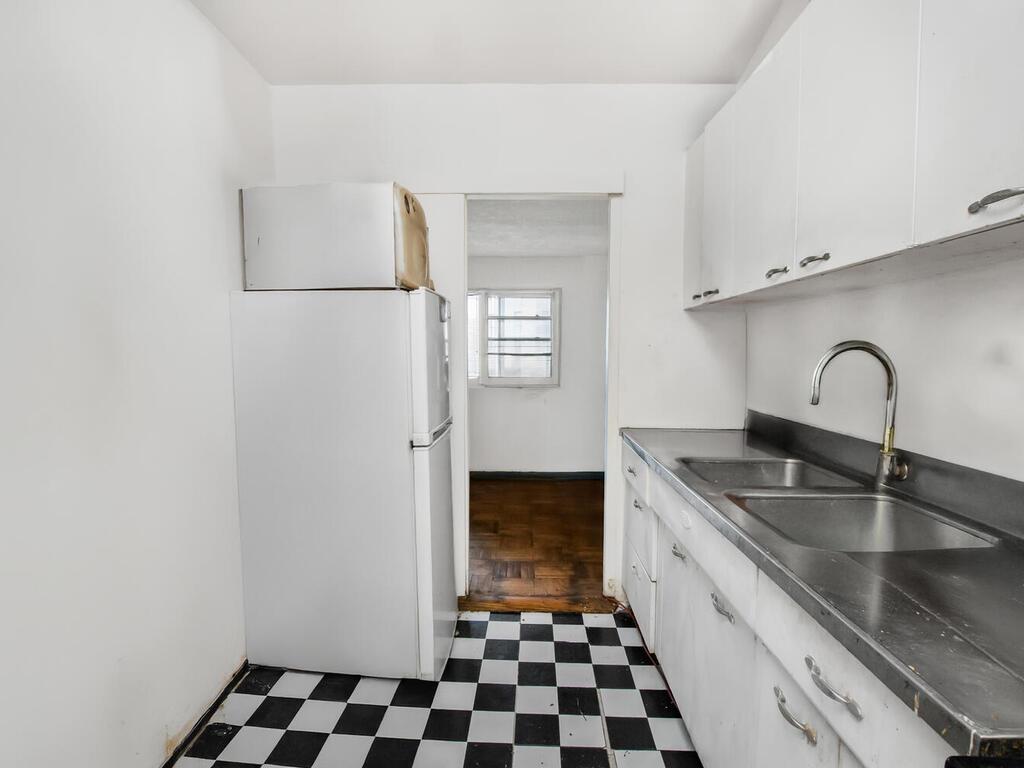 4 Fordham Hill Oval # 8D, Bronx, NY 10468