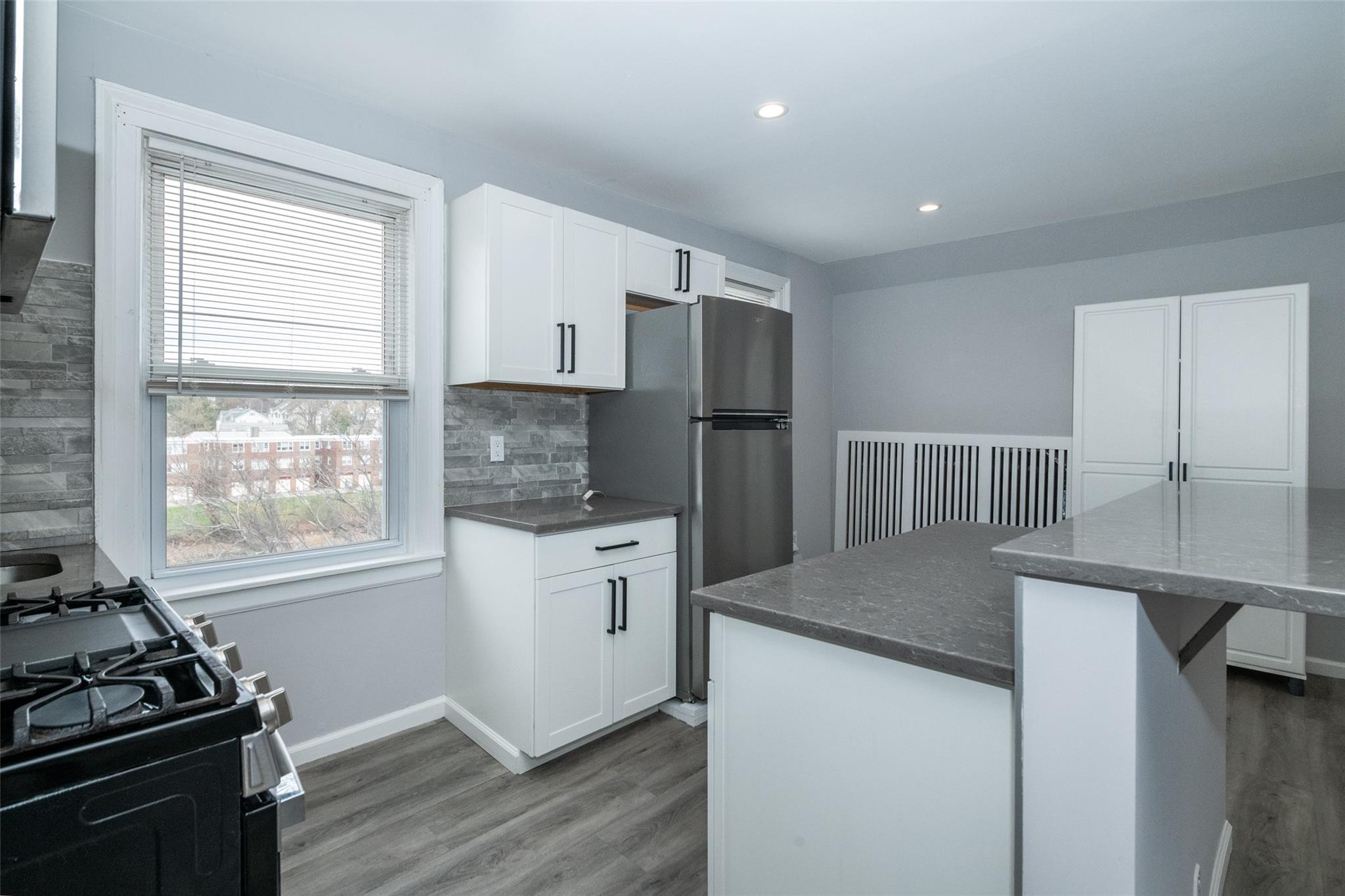 3 Harbor Lane # 3B, New Rochelle, NY 10805