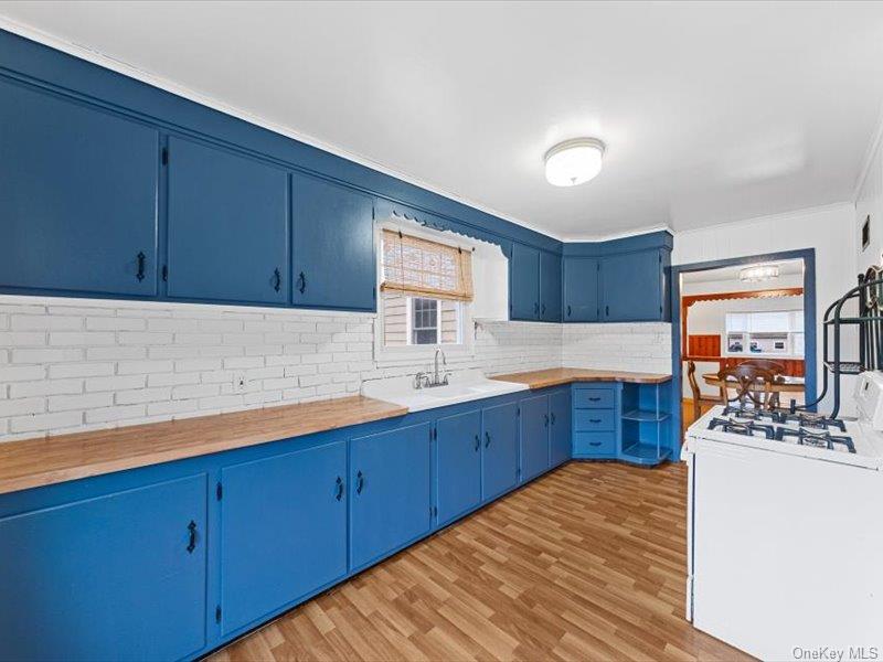 9 Emboden Avenue, Otisville, NY 10963