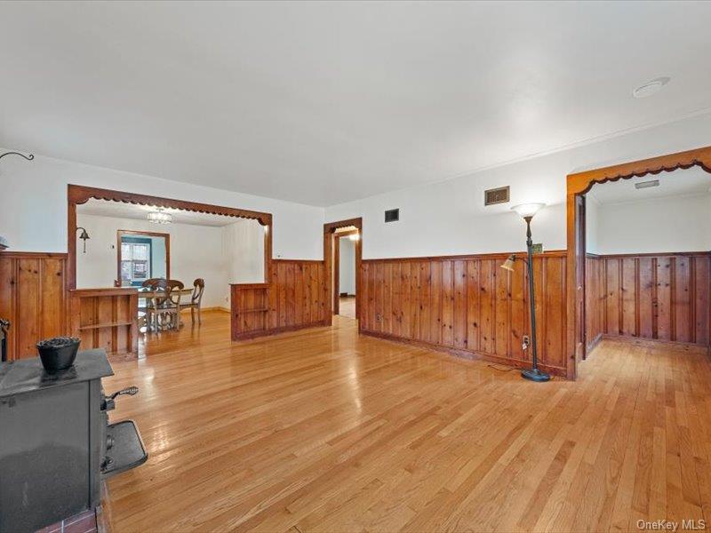 9 Emboden Avenue, Otisville, NY 10963