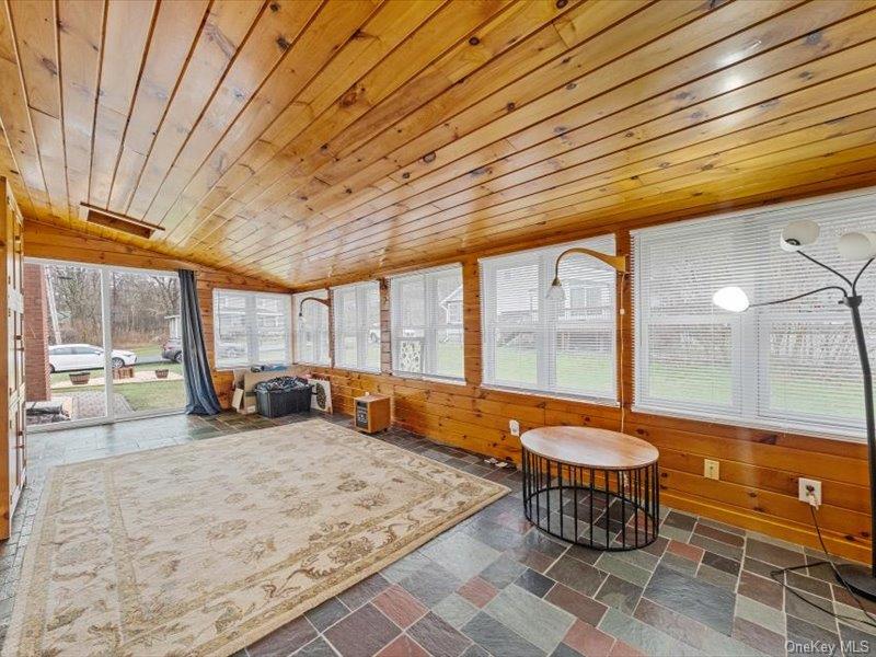 9 Emboden Avenue, Otisville, NY 10963