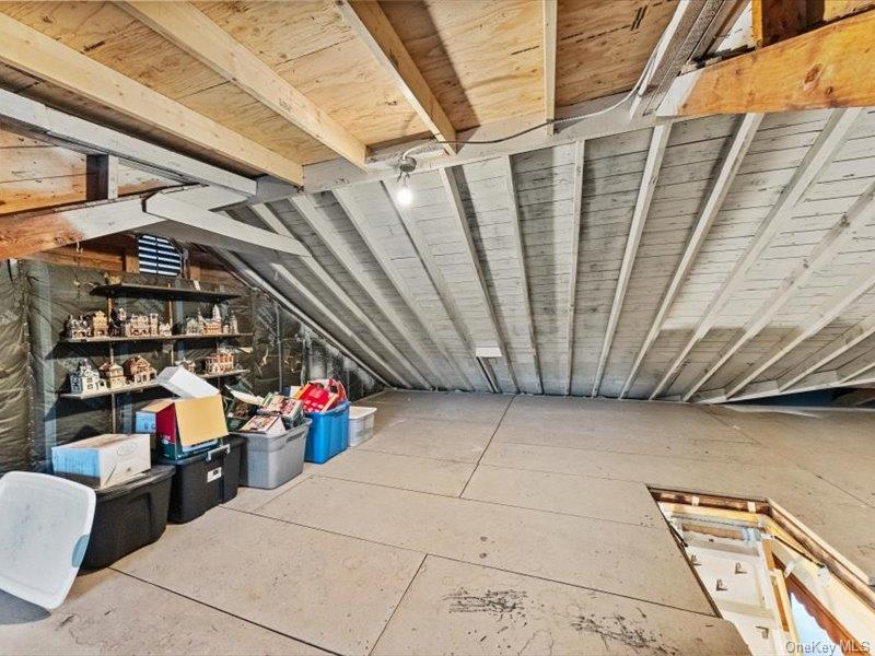 9 Emboden Avenue, Otisville, NY 10963