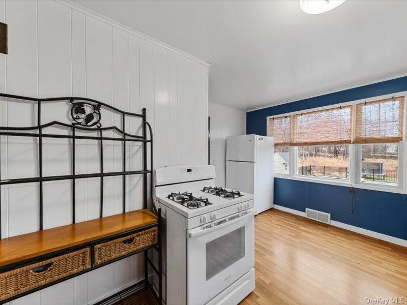 9 Emboden Avenue, Otisville, NY 10963