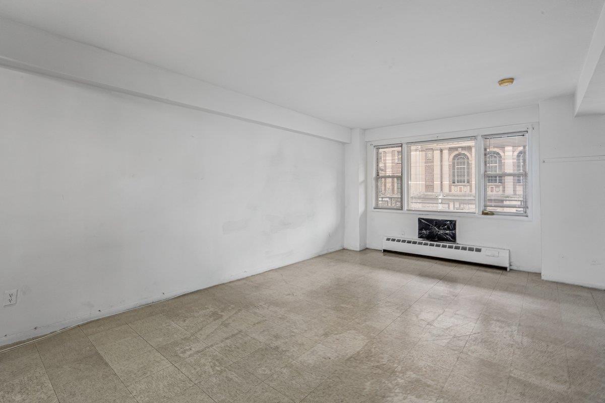 89-15 Parsons Boulevard # 3J, Jamaica, NY 11432