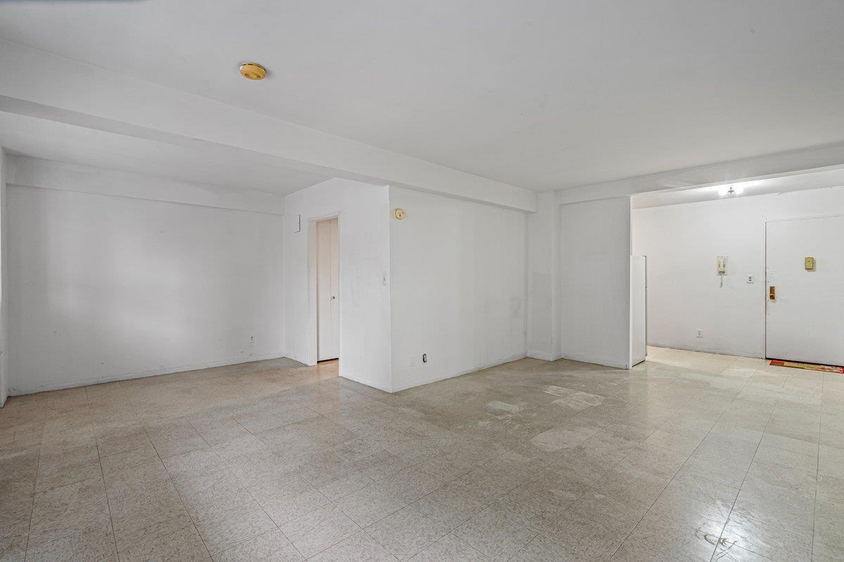 89-15 Parsons Boulevard # 3J, Jamaica, NY 11432
