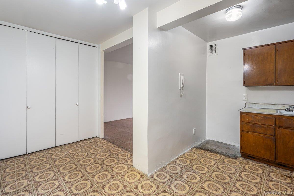 89-15 Parsons Boulevard # 11D, Jamaica, NY 11432