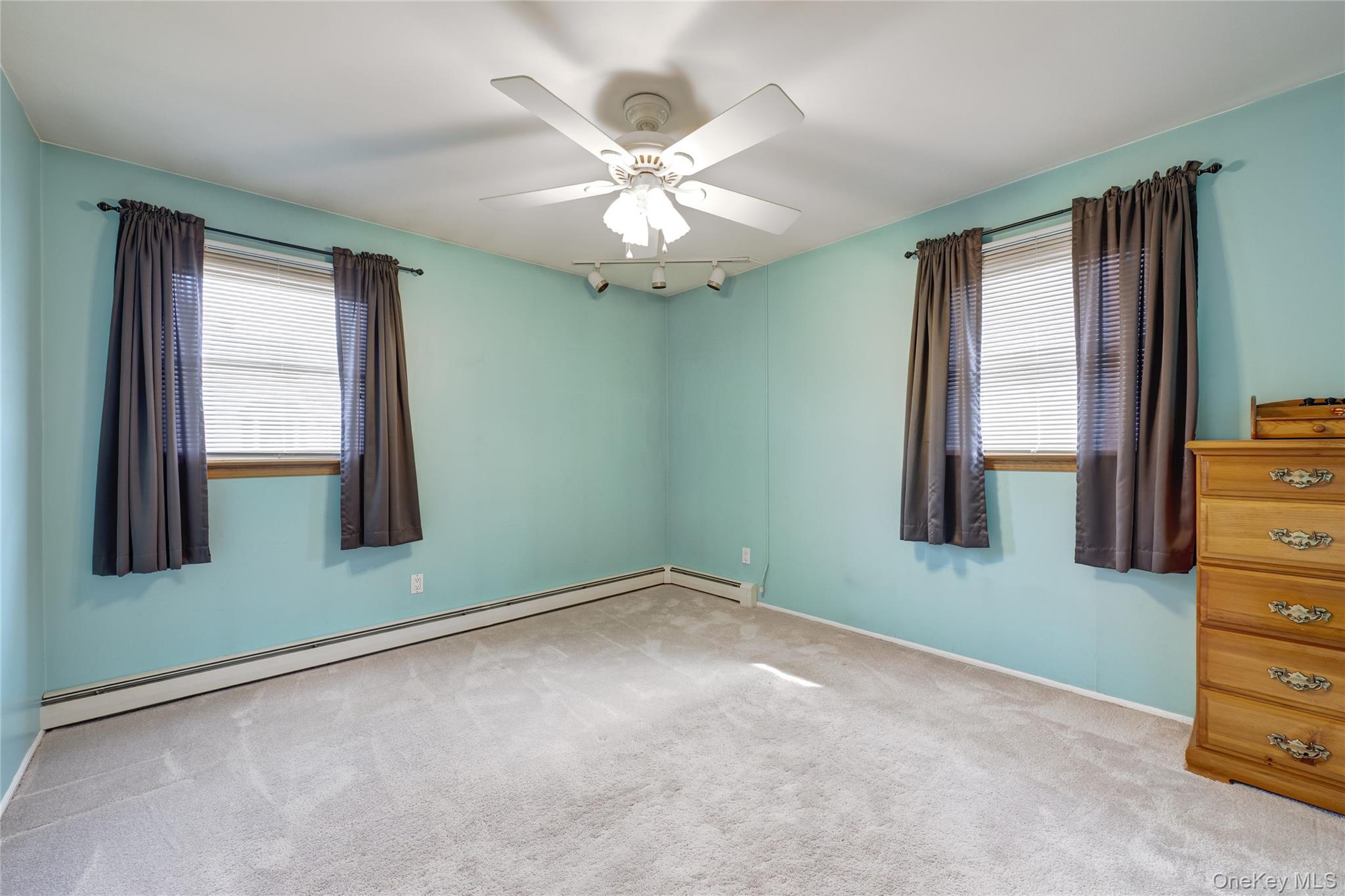 21 Godfrey Avenue, Bayville, NY 11709