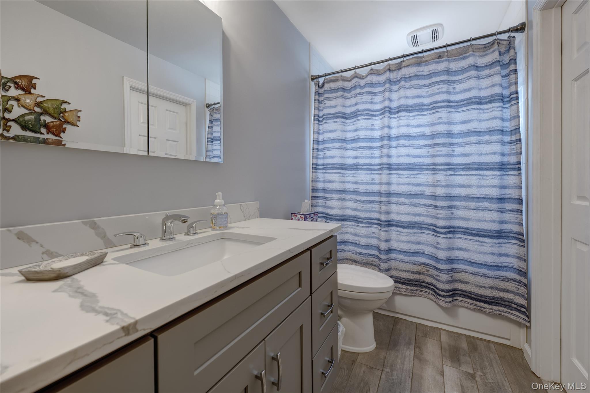 21 Godfrey Avenue, Bayville, NY 11709