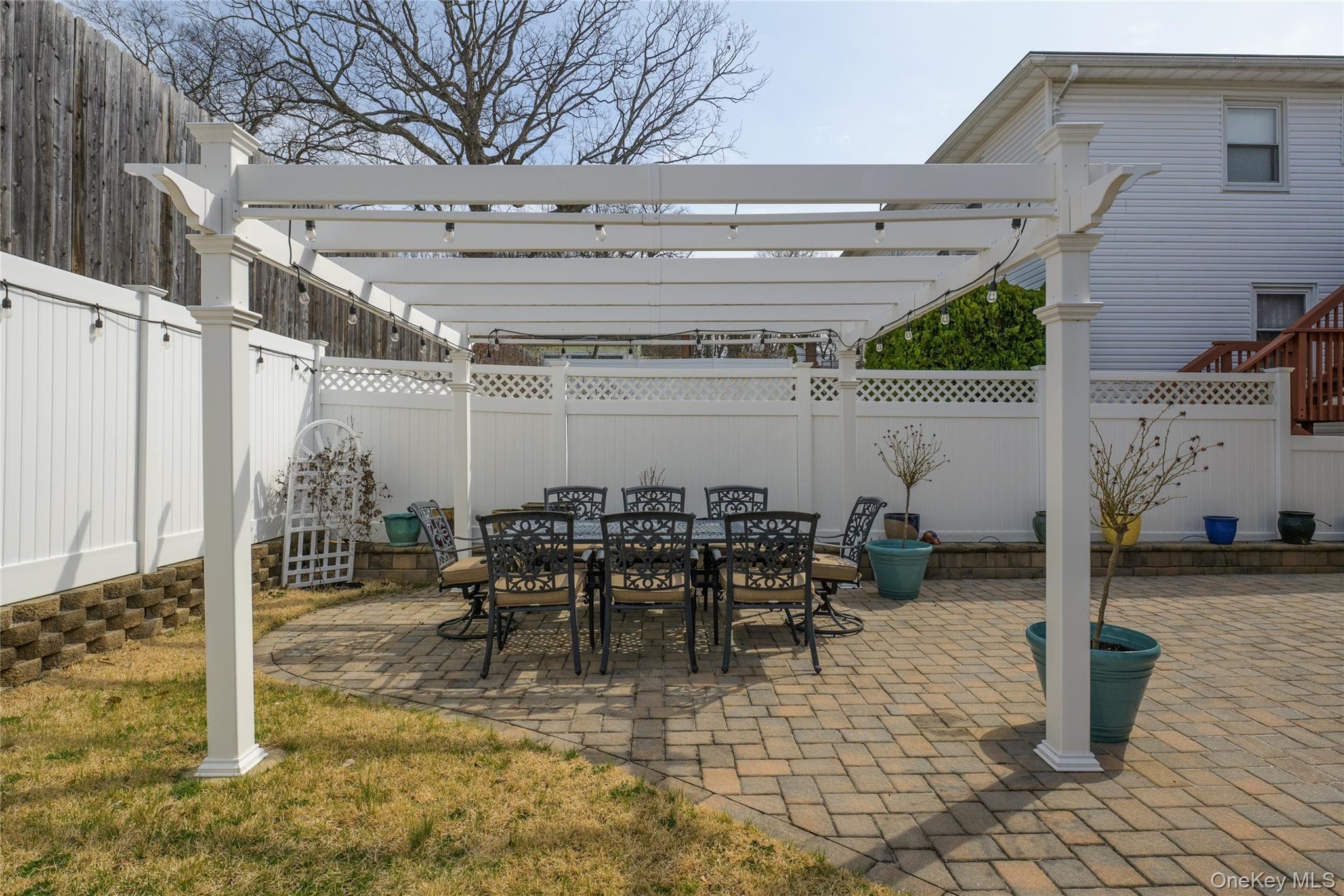 21 Godfrey Avenue, Bayville, NY 11709