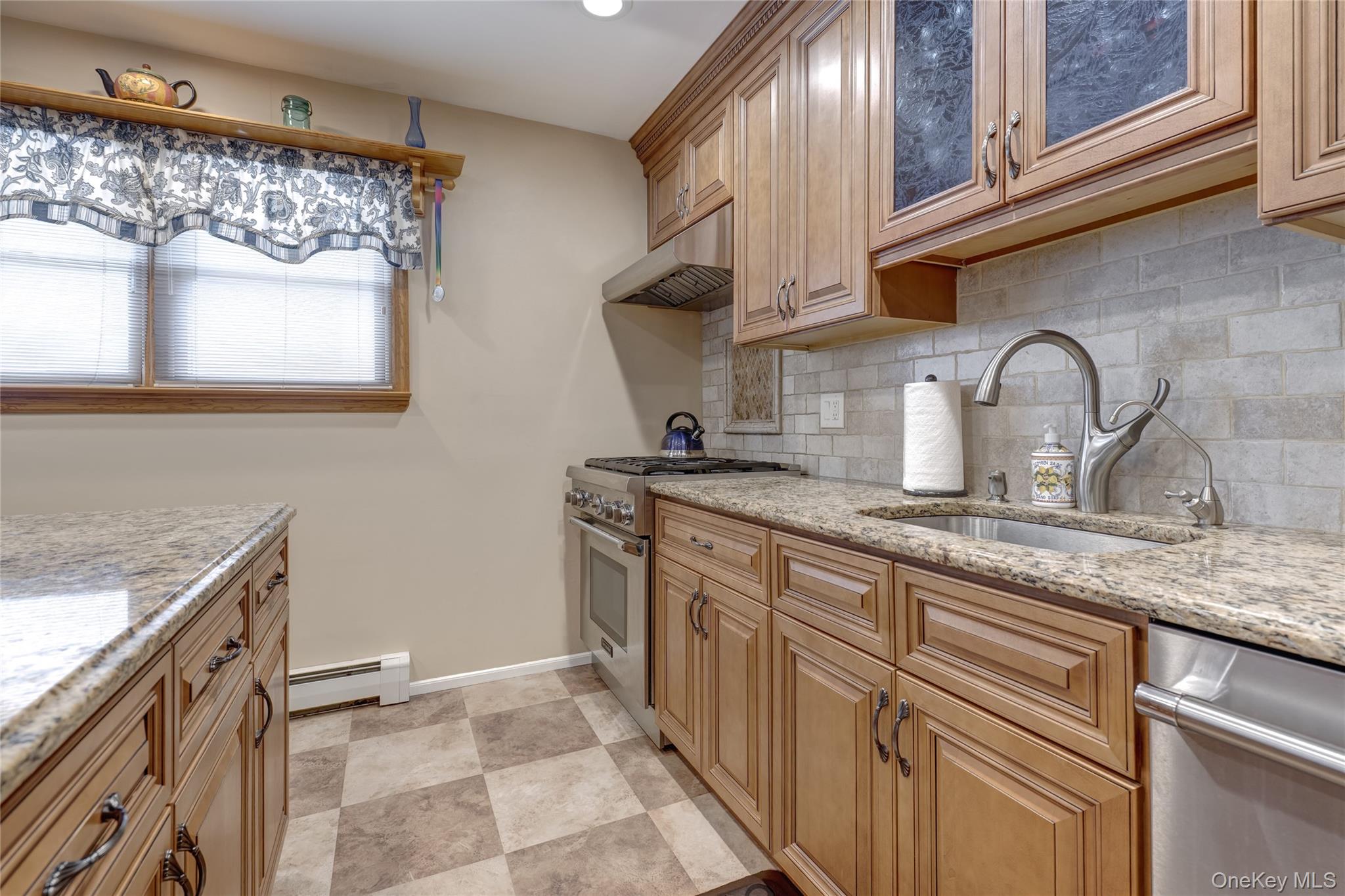 21 Godfrey Avenue, Bayville, NY 11709