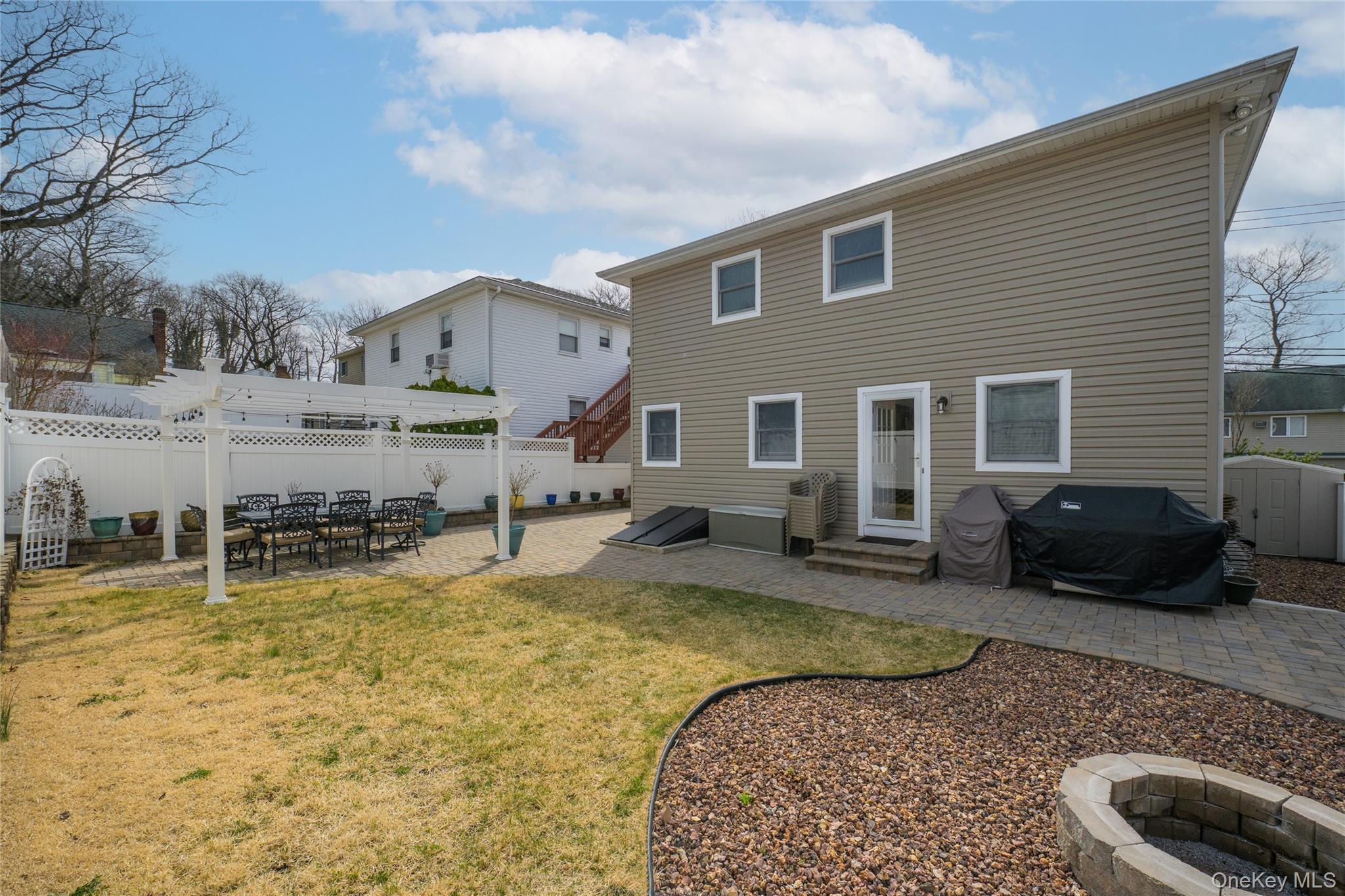 21 Godfrey Avenue, Bayville, NY 11709