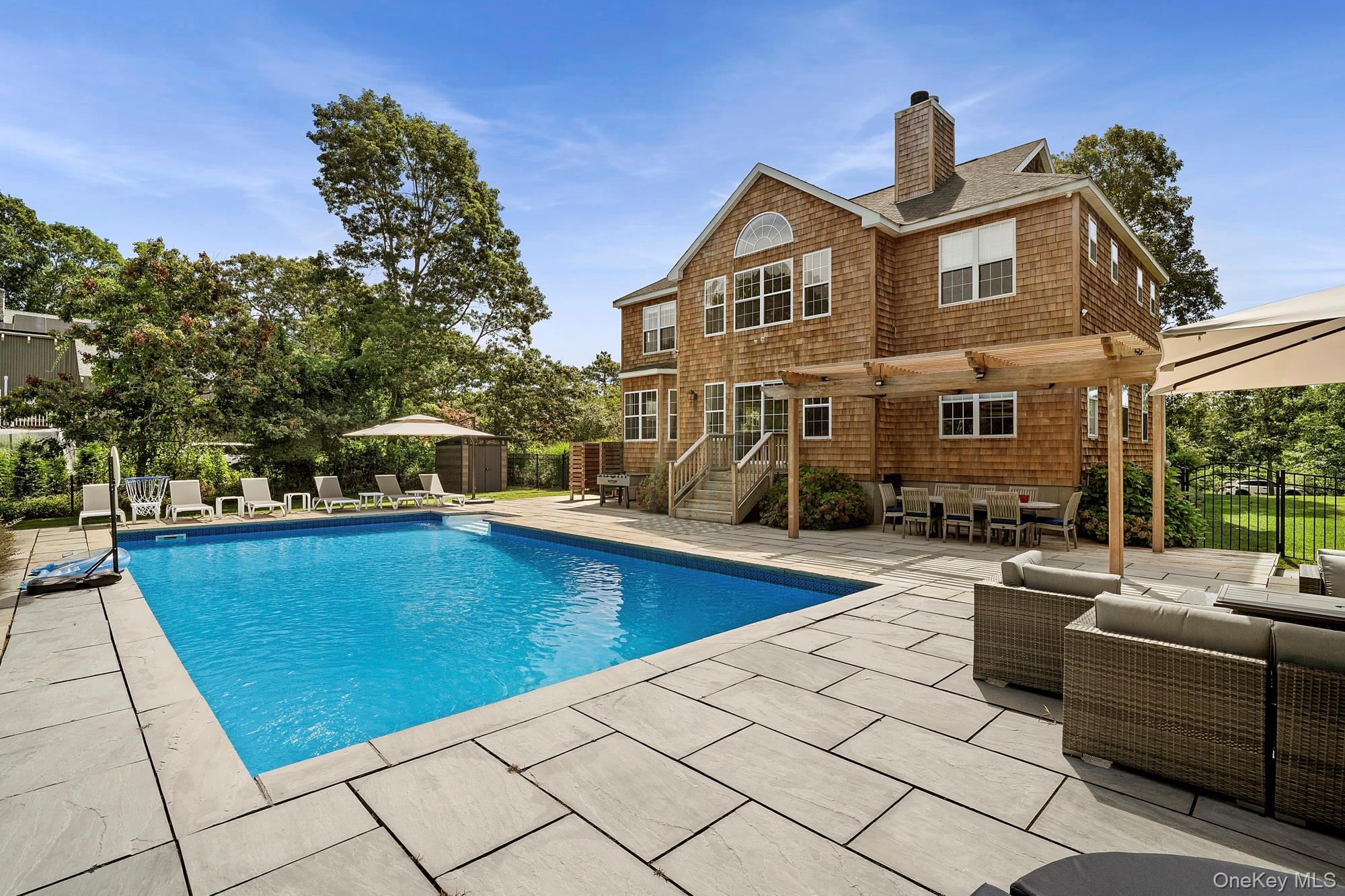 71 Old Canoe Place Road, Hampton Bays, NY 11946