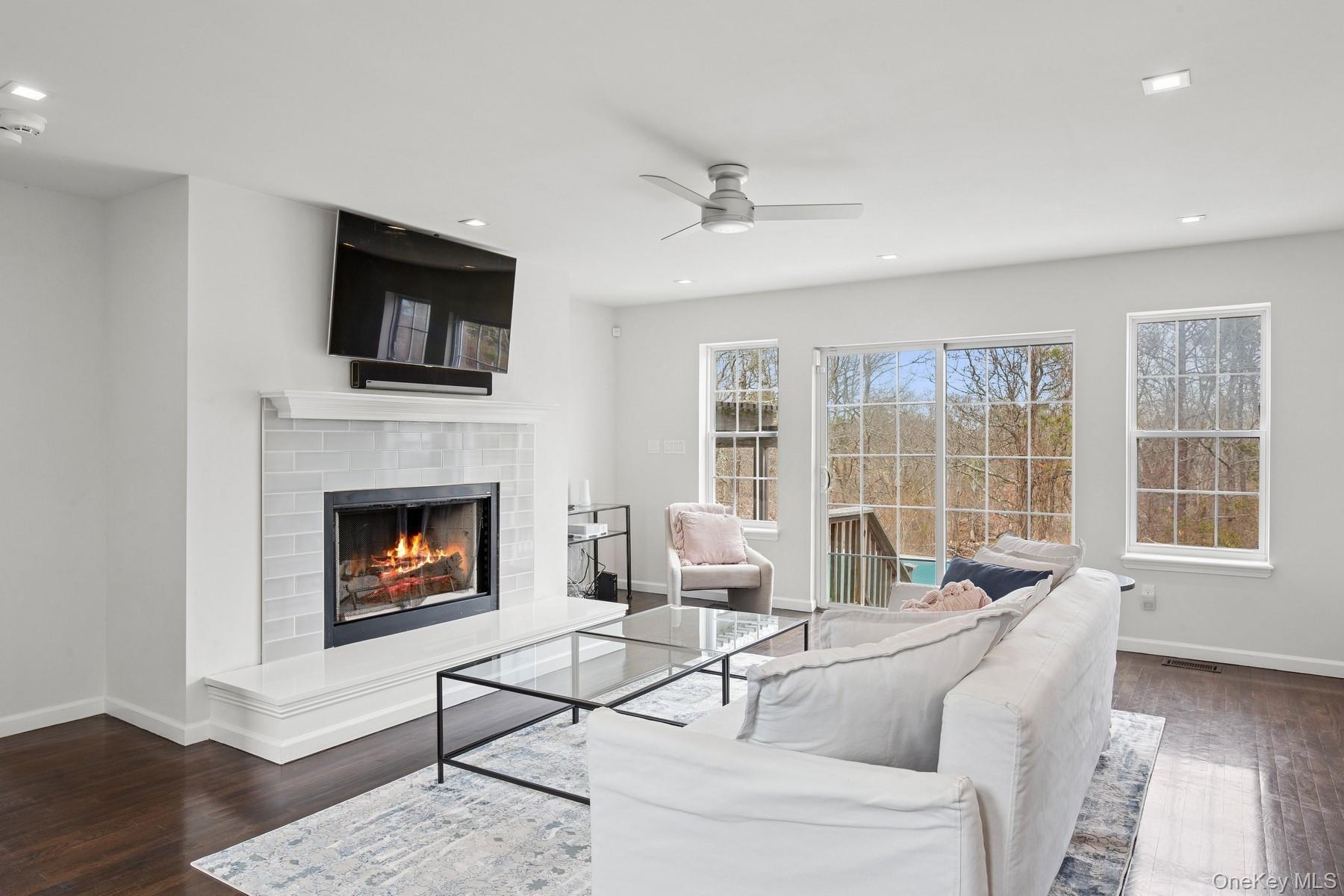 71 Old Canoe Place Road, Hampton Bays, NY 11946