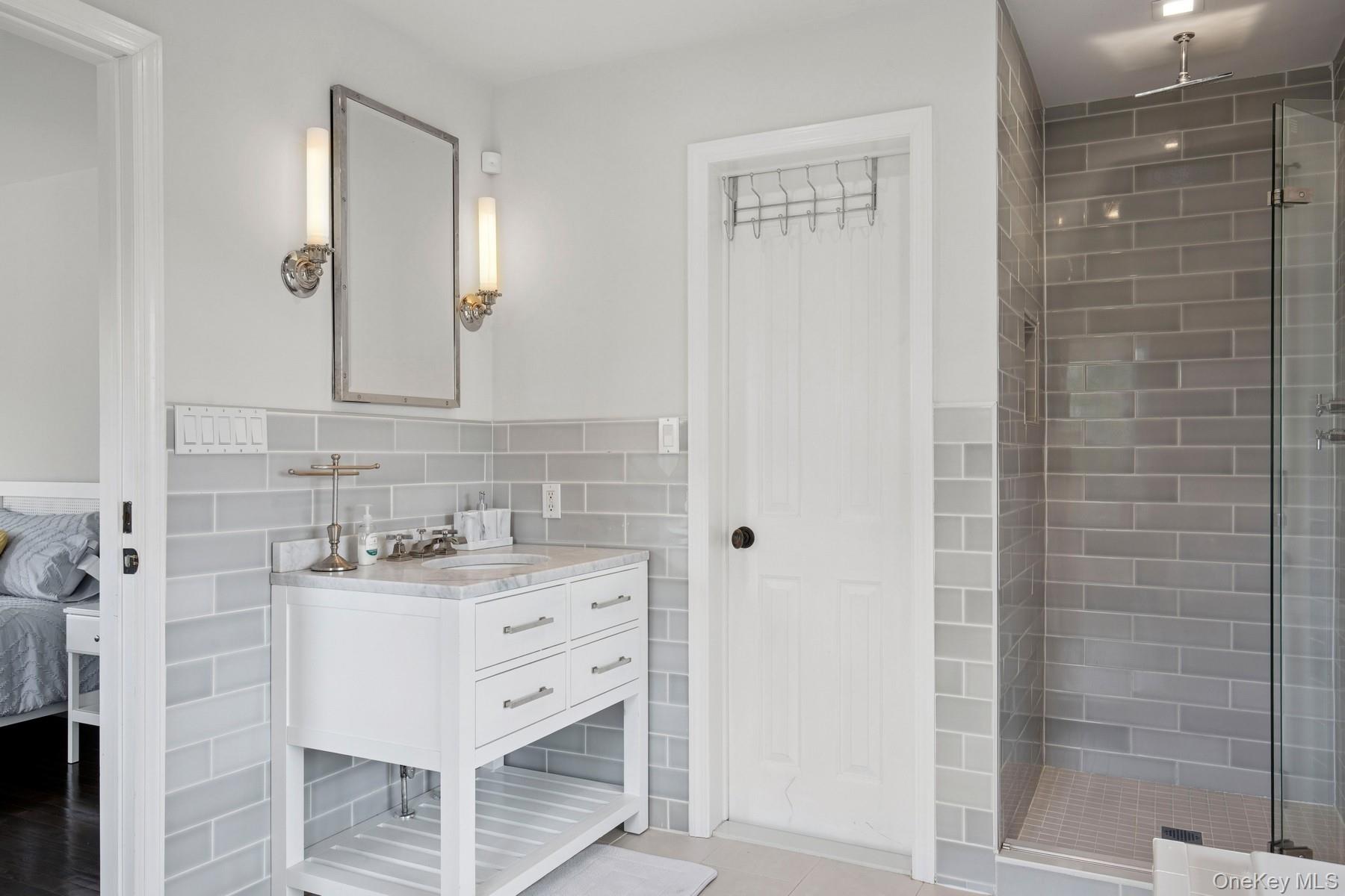 71 Old Canoe Place Road, Hampton Bays, NY 11946