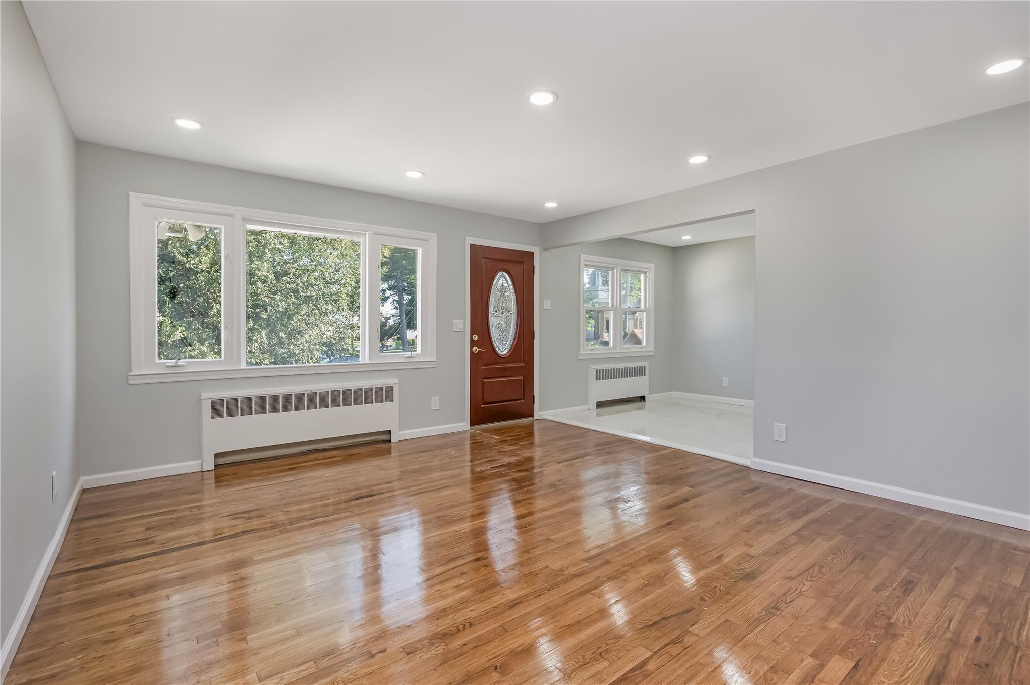 Franklin Square, NY 11010