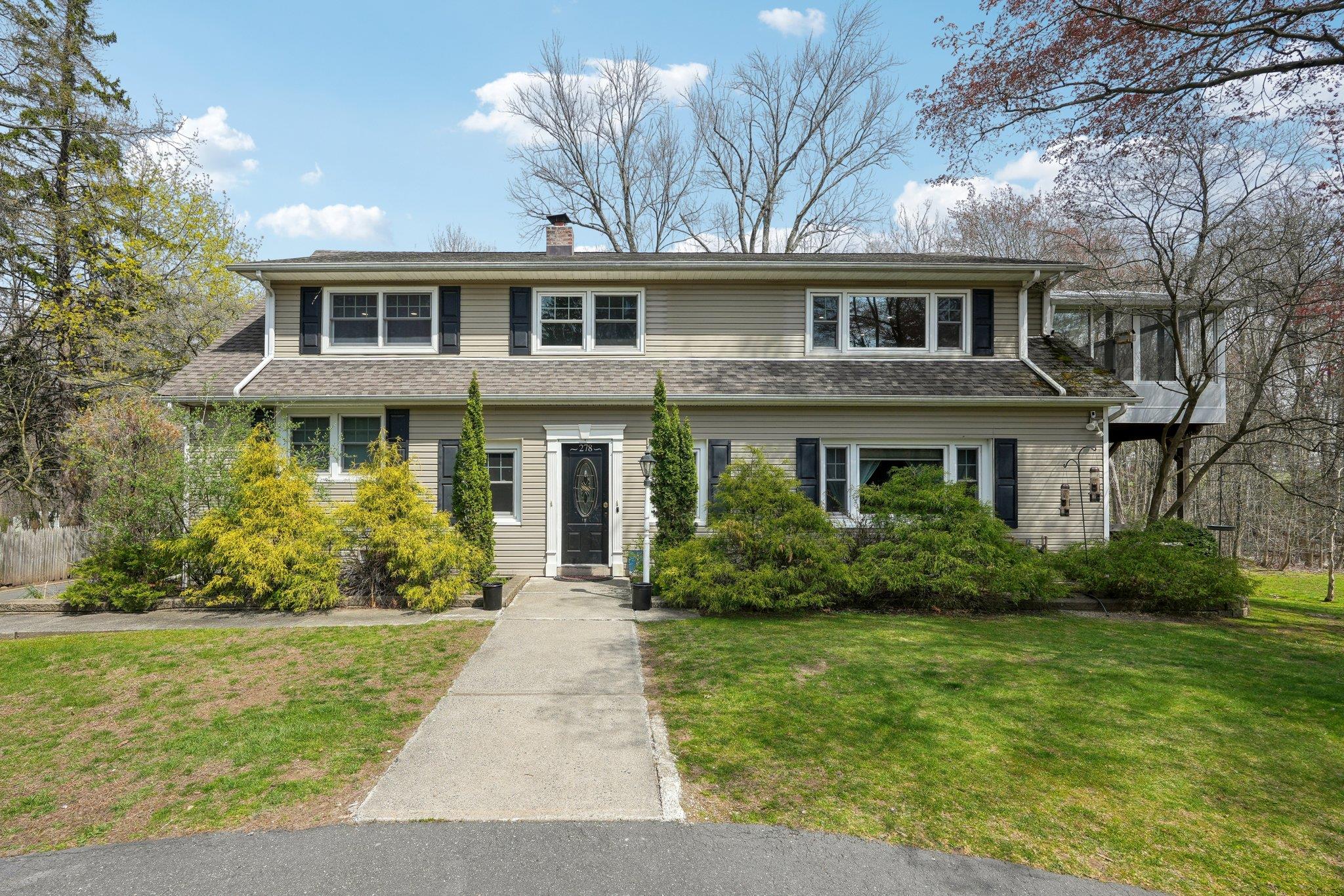 278 Ehrhardt Road, Pearl River, NY 10965