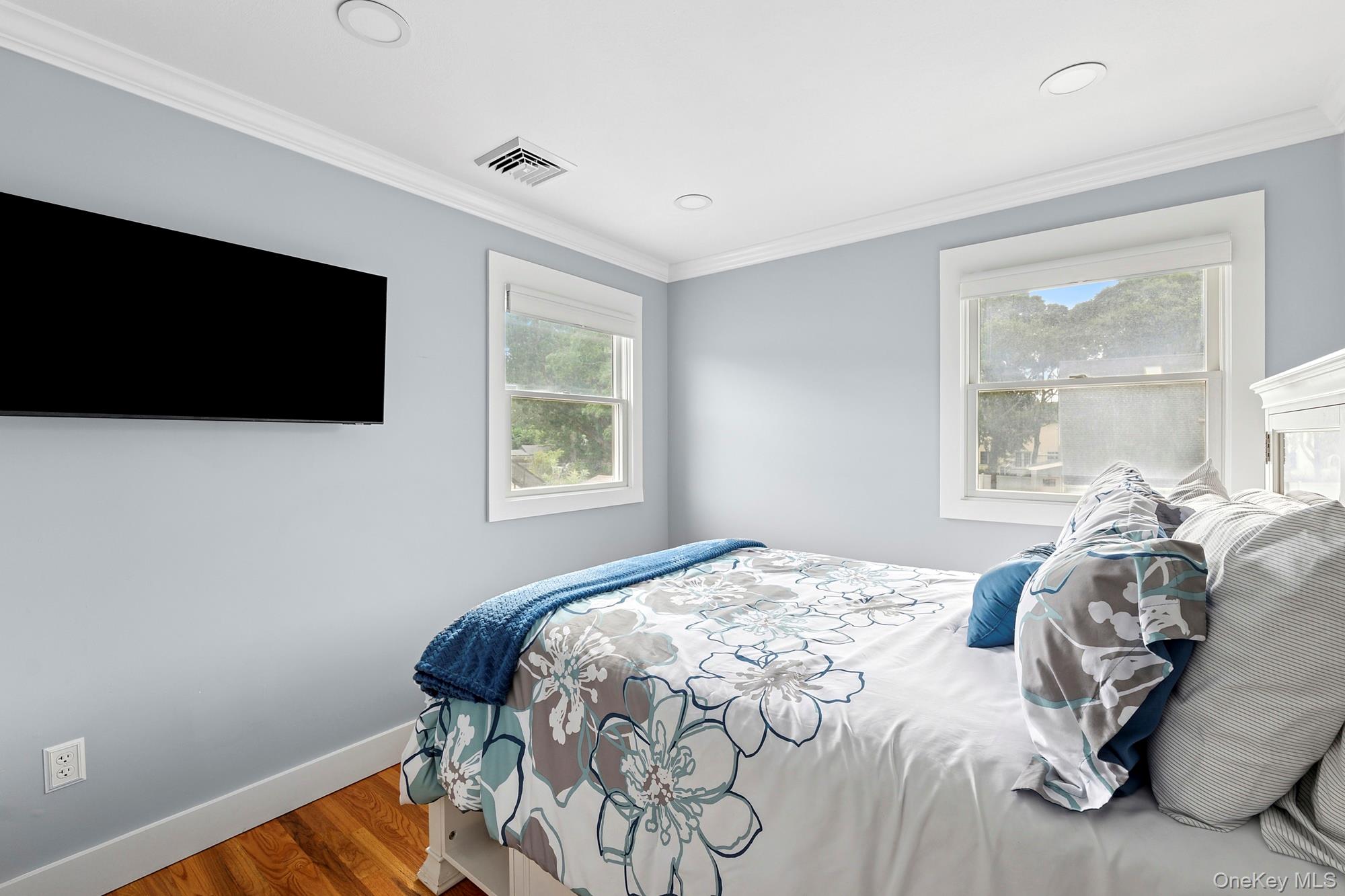 48 Fanning Avenue, Hampton Bays, NY 11946