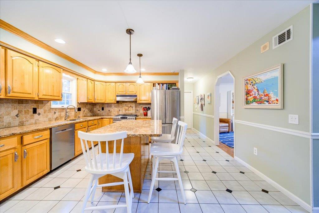 4 Traci Lane, Hopewell Junction, NY 12533