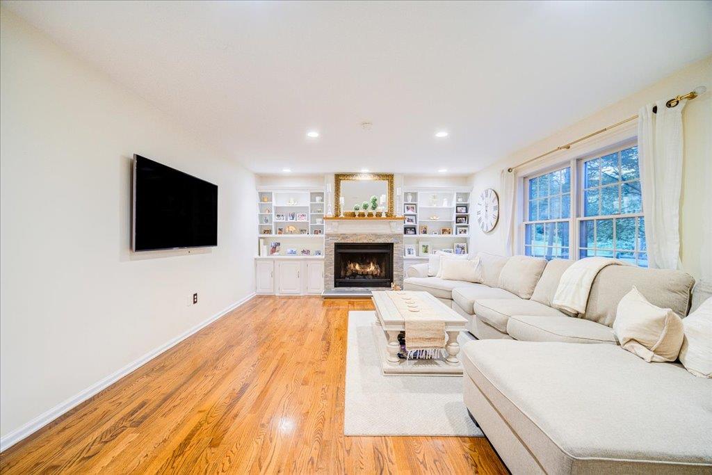 4 Traci Lane, Hopewell Junction, NY 12533