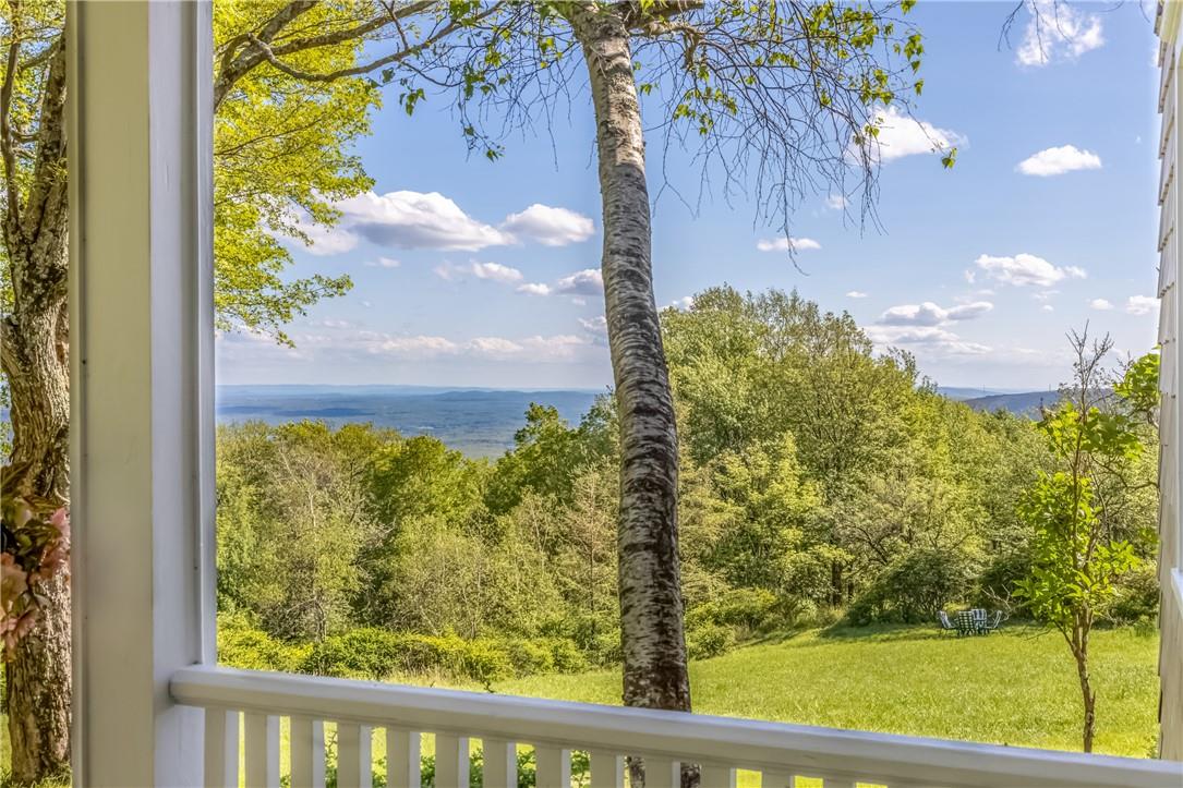 220 Vista Maria Road, Cragsmoor, NY 12420