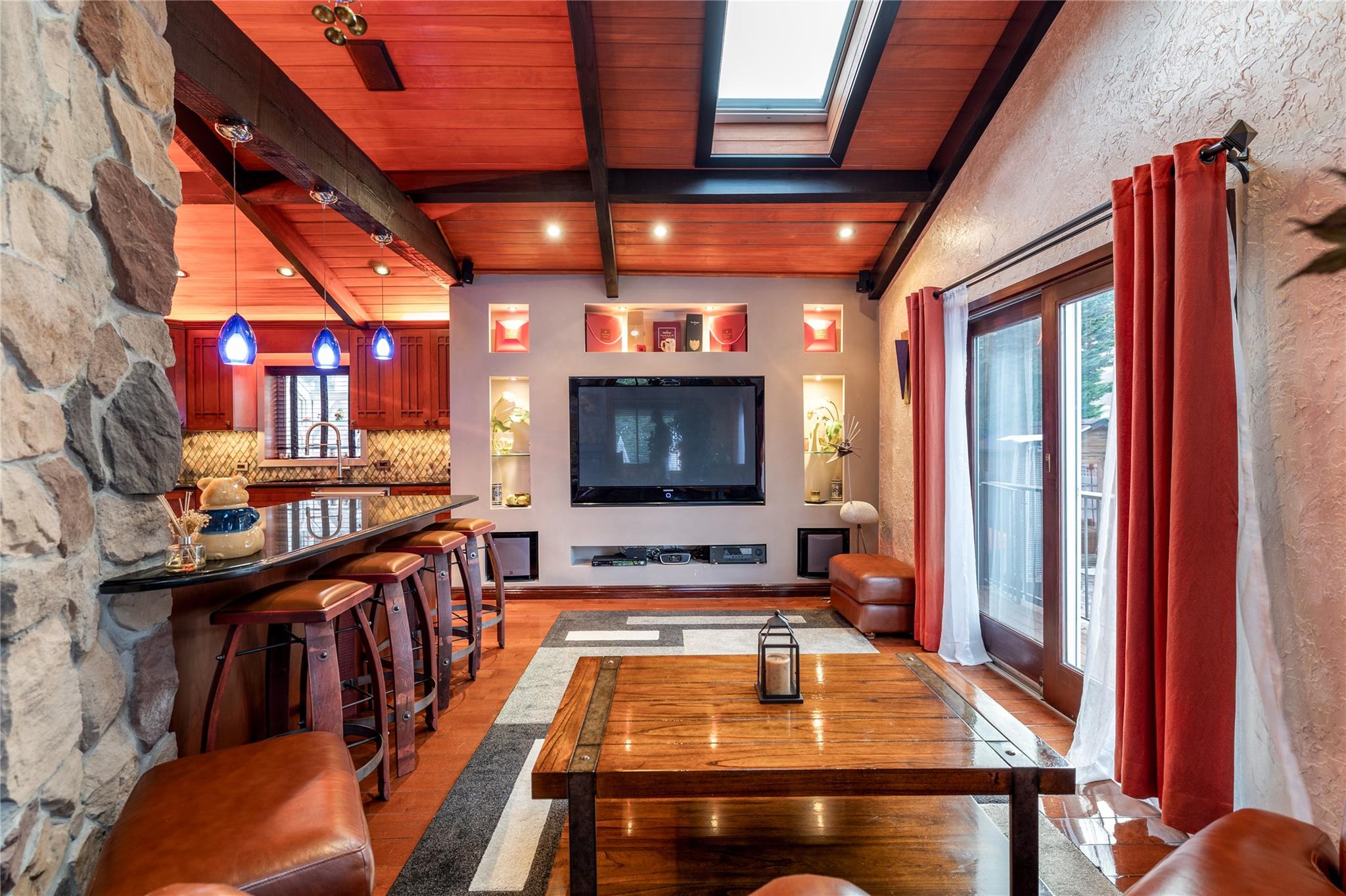 1 Willa Way, Massapequa, NY 11758