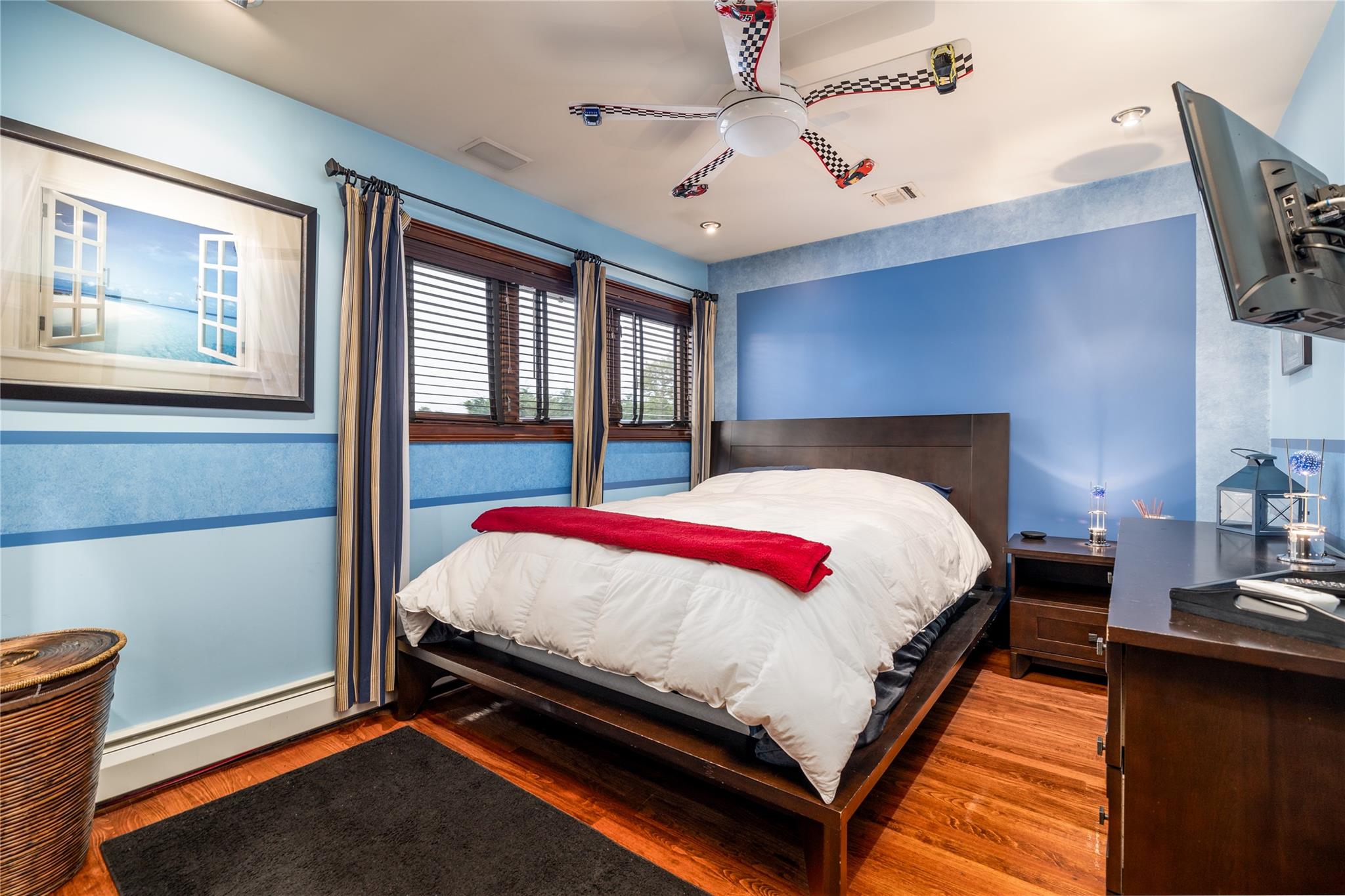 1 Willa Way, Massapequa, NY 11758